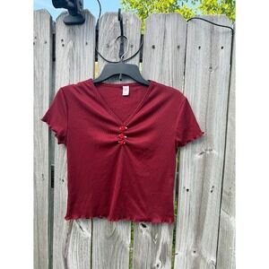 Burgundy Ribbed V-Neck‎ Crop Top with Red Rose Appliques Lettuce Edge Small